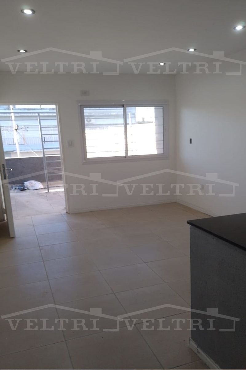 VILLA MADERO DEPTO 2 AMBIENTES EN 1° PISO - 2