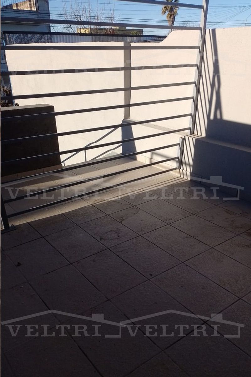 VILLA MADERO DEPTO 2 AMBIENTES EN 1° PISO - 8