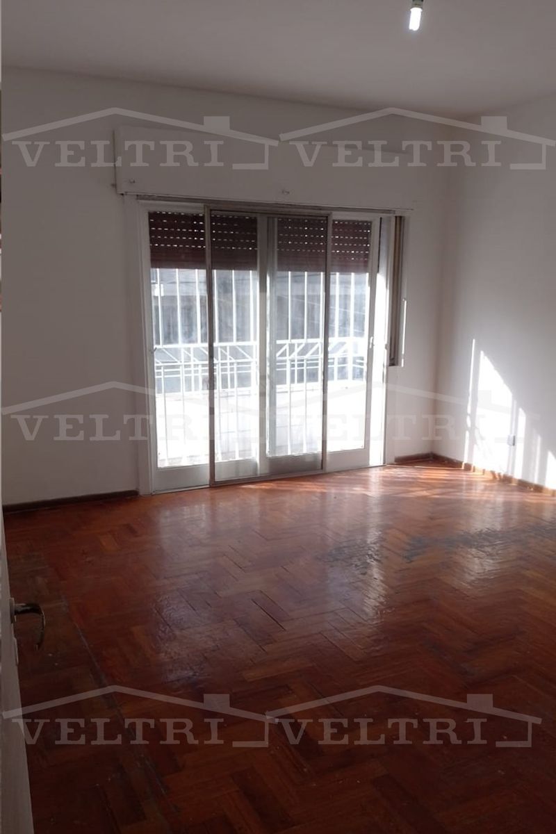 VILLA MADERO DEPTO 3 AMBIENTES EN 1º PISO - 6