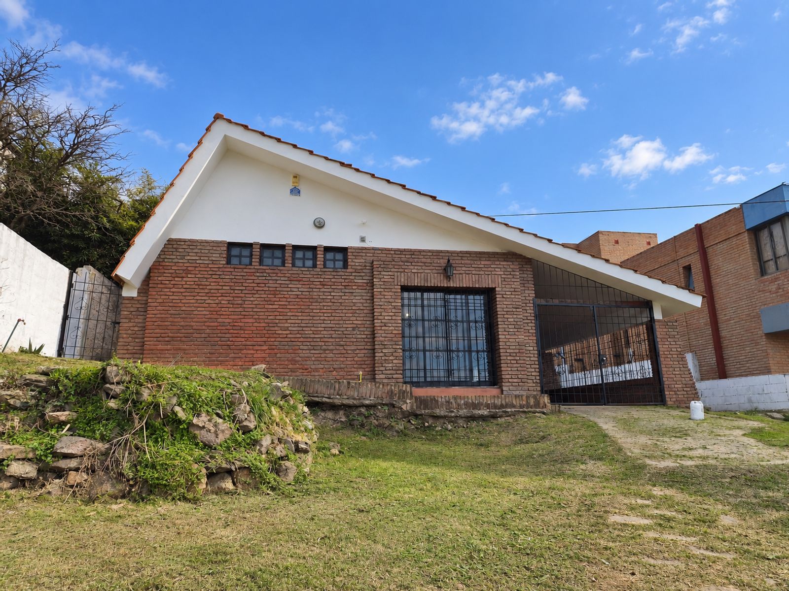 Alquiler Anual Casa barrio La Quinta - 10