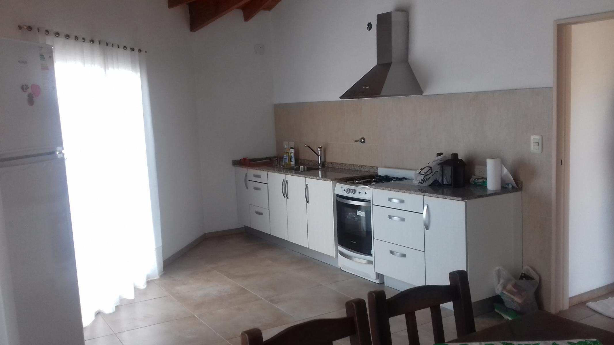 Departamento de 3 amb. en planta alta con 3 locales en planta baja — foto 6