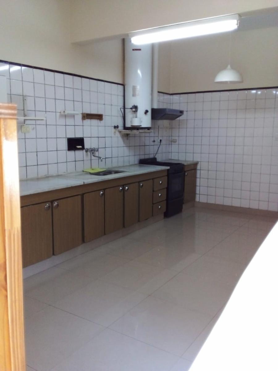 Casa con Local Comercial al frente — foto 10