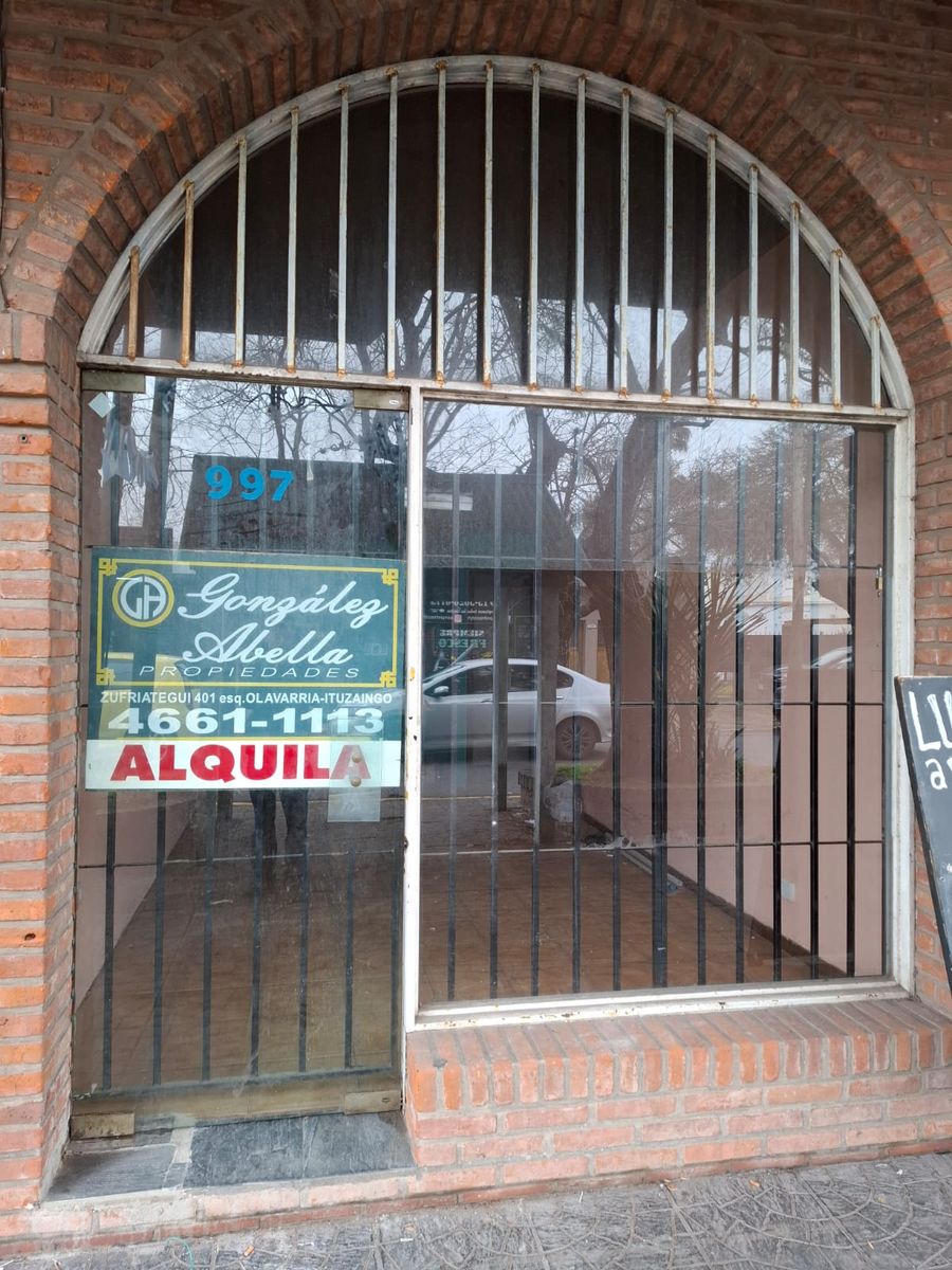 Local en zona comercial