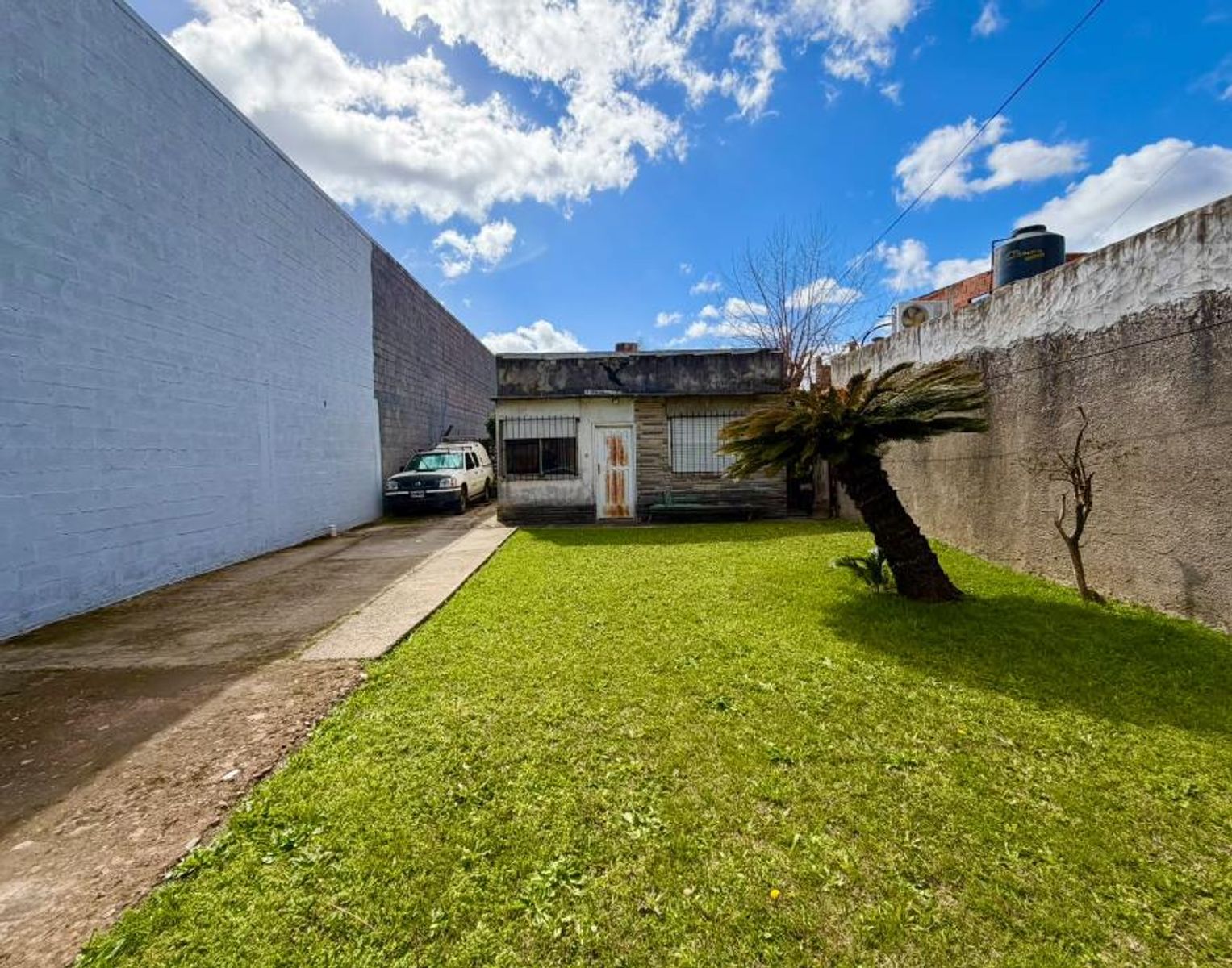 Lote de terreno con mejora - 6