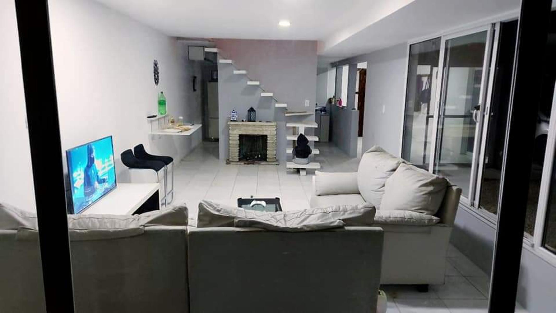 CASA EN VENTA CERCA DEL MAR, BARRIO PLAYA SERENA, MAR DEL PLATA — foto 2