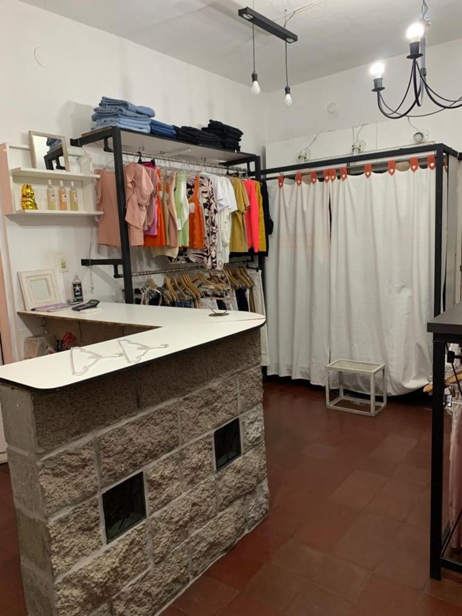 Casa con local y dpto. al fondo Nuevo Valor — foto 3