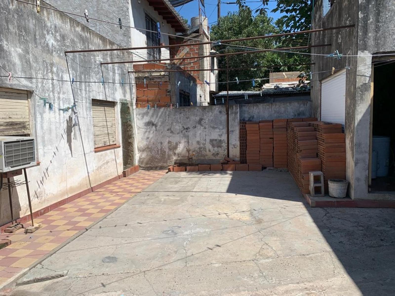 Casa con local y dpto. al fondo Nuevo Valor — foto 5