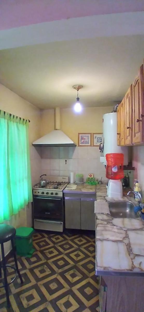Casa con local y dpto. al fondo Nuevo Valor — foto 11