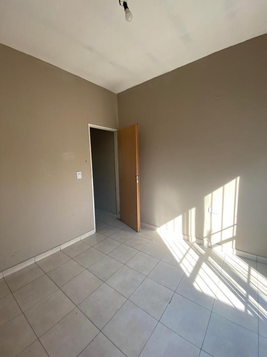 Venta en block de 2 dptos, mejoras y amplio patio — foto 5