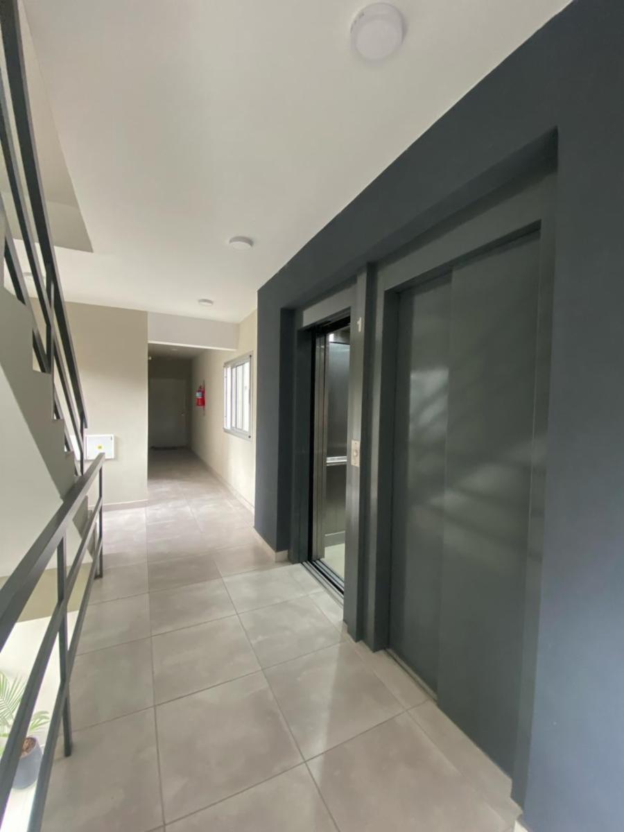 IMPECABLE DEPARTAMENTO 2 AMB C/COCHERA MORON - 8