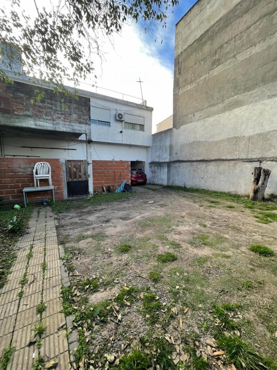 PH En Planta Baja 3 ambientes con cochera y fondo libre. Barrio Atalaya, Isidro Casanova. Apto credito Bnacario — foto 3
