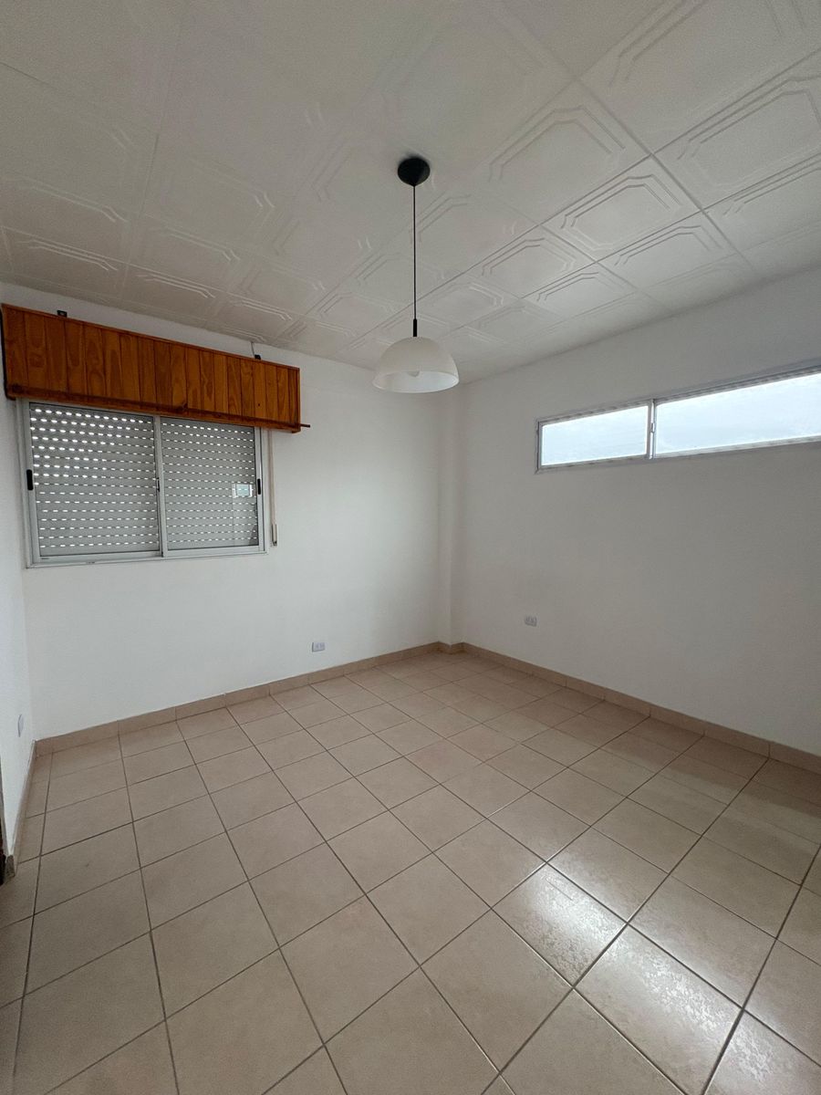 Departamento 2 Ambientes 1° Piso En Morón Sur - 4