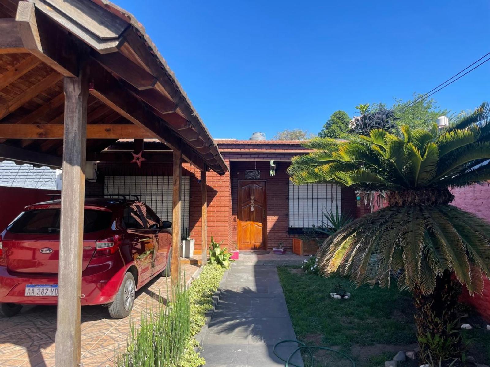 CASA EN PH DE 4 AMBIENTES. (APTO CREDITO)