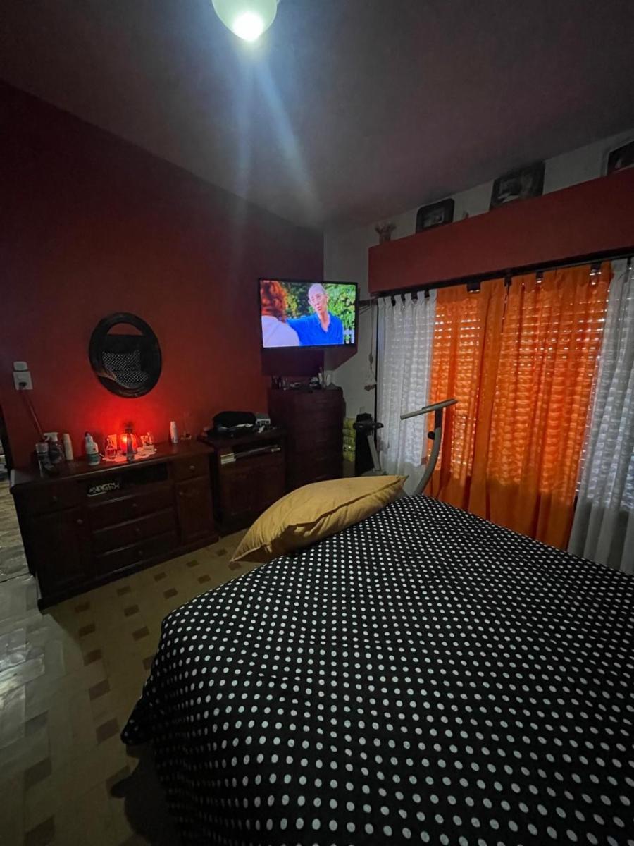 CASA EN PH DE 4 AMBIENTES. (APTO CREDITO) — foto 3