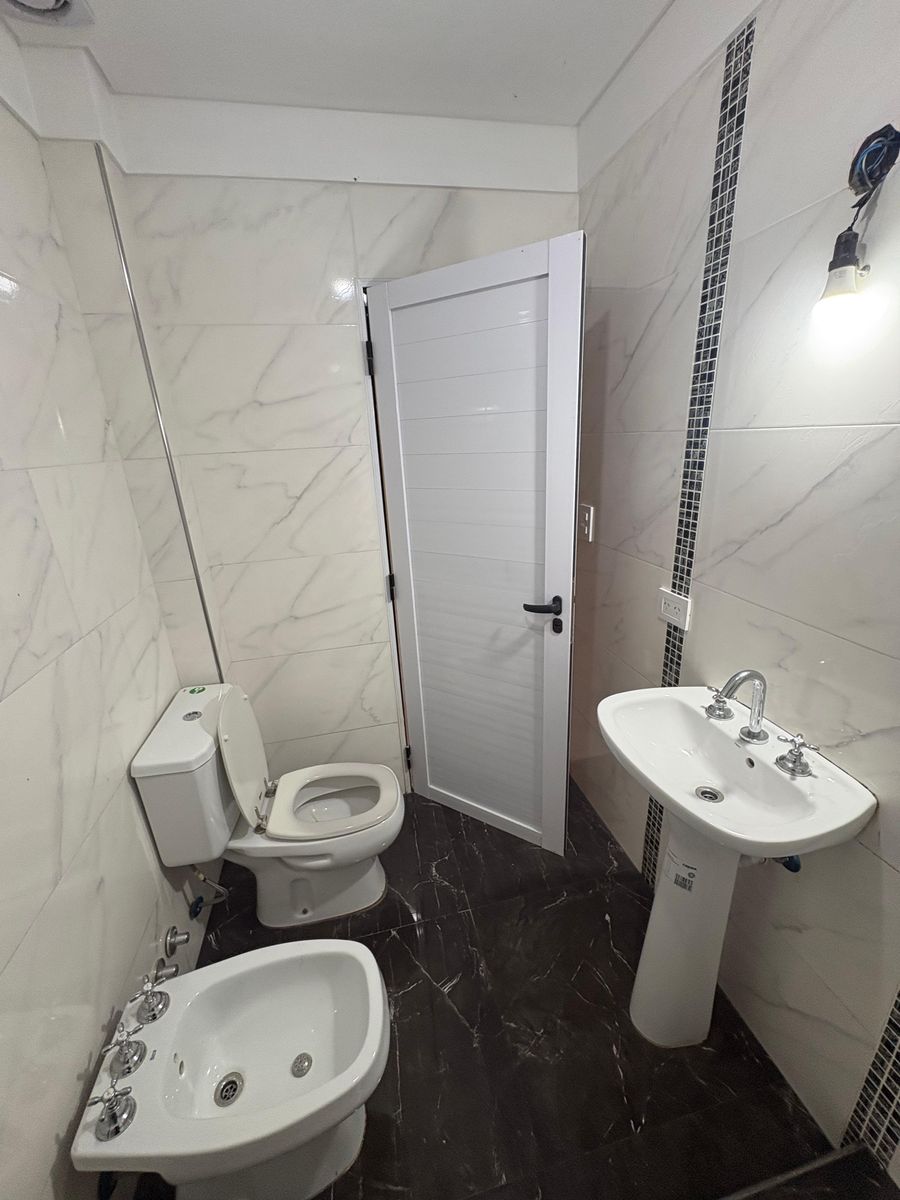 DEPARTAMENTO 3 AMBIENTES EN 1° PISO - 1