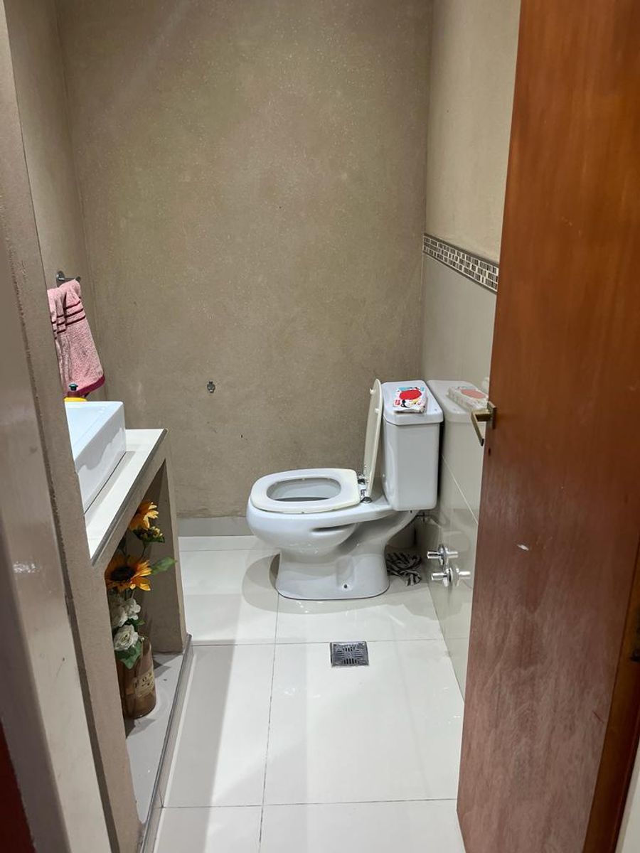 Vivienda de dos plantas con piscina — foto 3