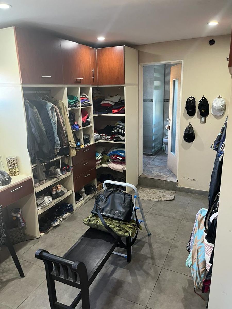 Vivienda de dos plantas con piscina — foto 15