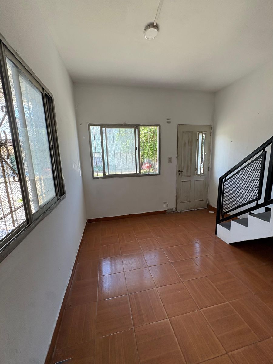 Duplex 3 Ambientes en Barrio Manzanares - 1