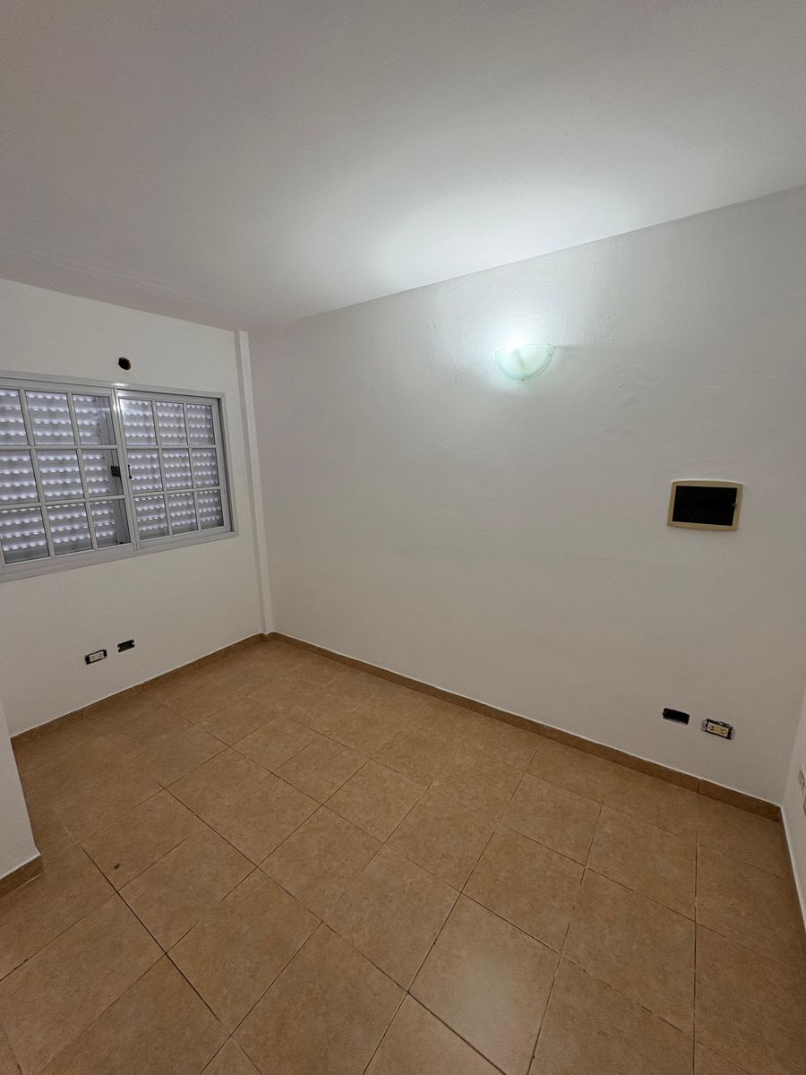 Departamento 2 ambientes en Segundo Piso - 2