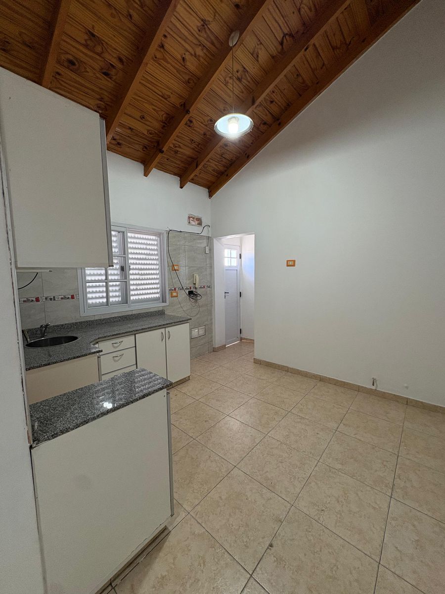 Departamento 2 ambientes en Segundo Piso - 6