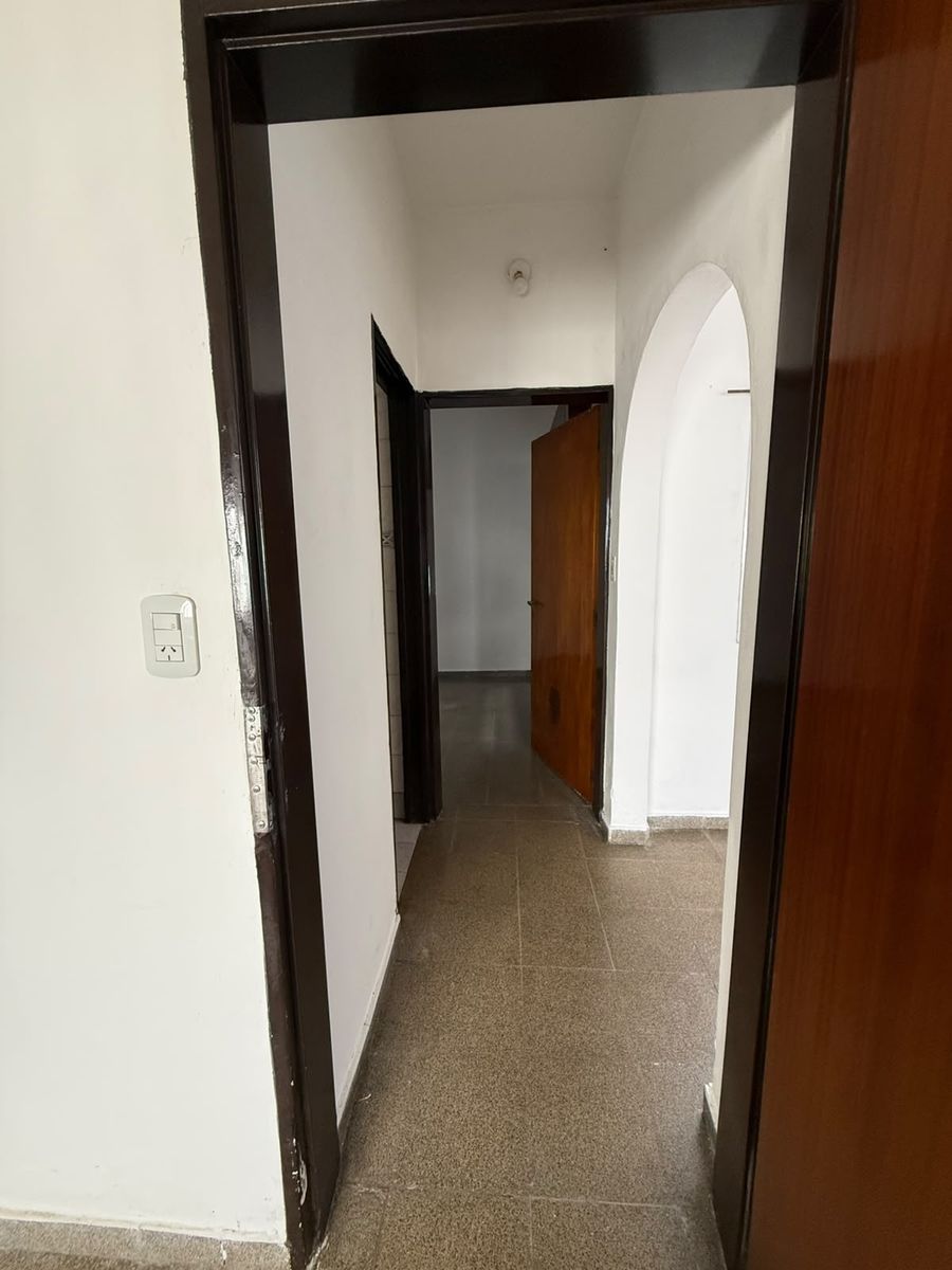 Departamento 3 ambientes con cochera a mts. de Av. Cristiania — foto 6