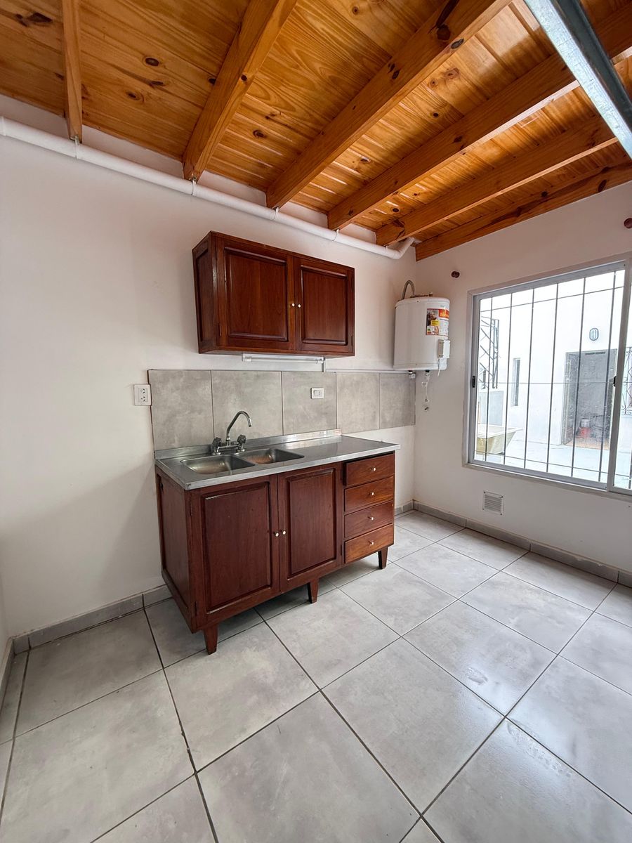 Duplex 2 ambientes en Av. Cristiania - 4