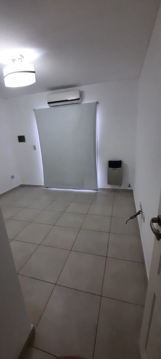 Departamento 2 ambientes en 2 ° Piso por Escalera — foto 6