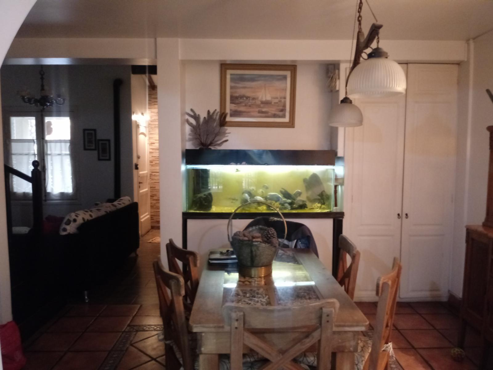EXCELENTE CHALET DE 4 AMBIENTES EN VILLA LUZURIAGA CON PILETA GARAJE 3 AUTOS — foto 4
