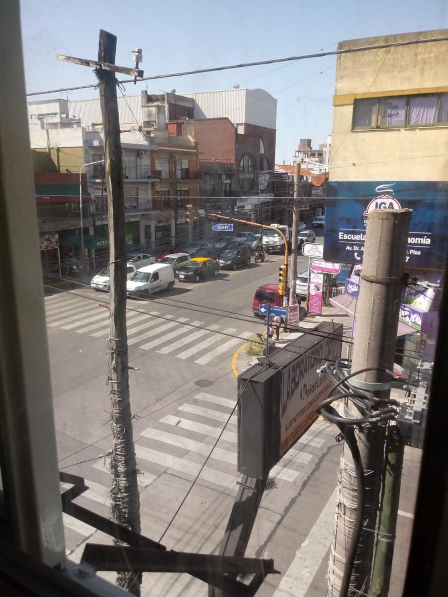 OFICINA PROFESIONAL EXCELENTE UBICACIÓN 2° piso por escalera - 5