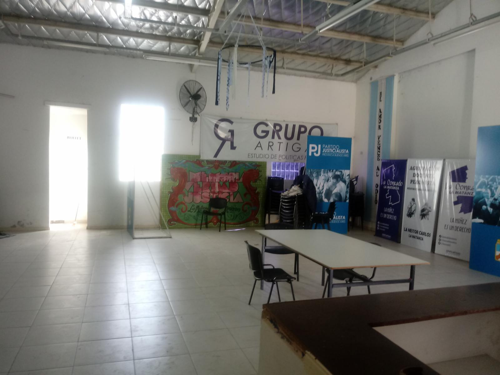 Gran oportunidad...Vende o Vende ...casa de 4 ambientes con galpón de 100 metros ...todo en muy buen estado...Consúltenos — foto 7