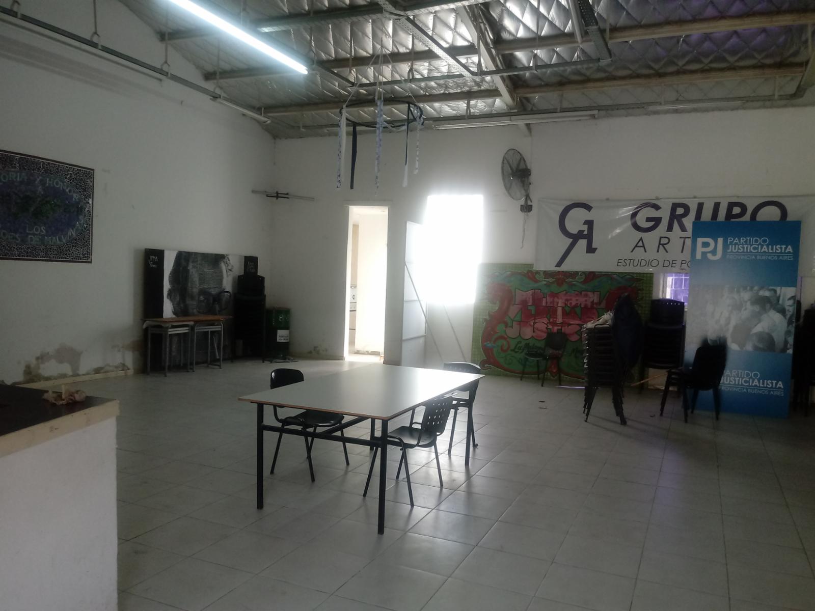 Gran oportunidad...Vende o Vende ...casa de 4 ambientes con galpón de 100 metros ...todo en muy buen estado...Consúltenos — foto 8