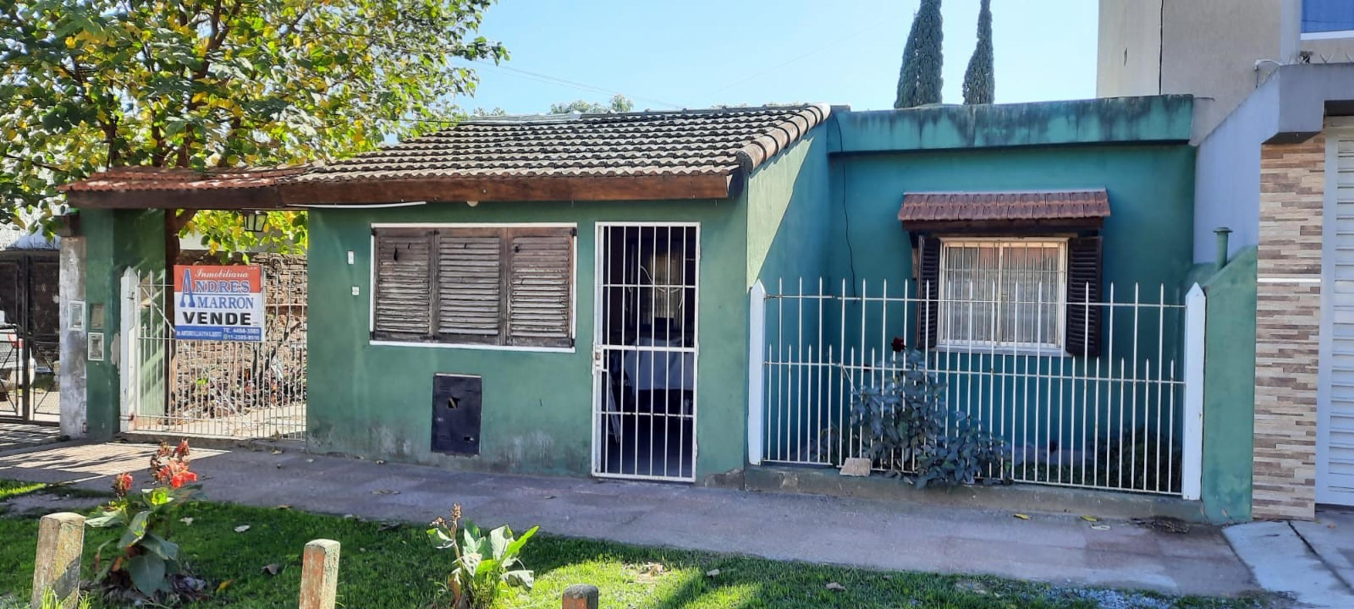 Excelente Lote , Inmejorable Ubicación Con Casa 3 Ambientes A Refaccionar -ideal Constructores — foto 2