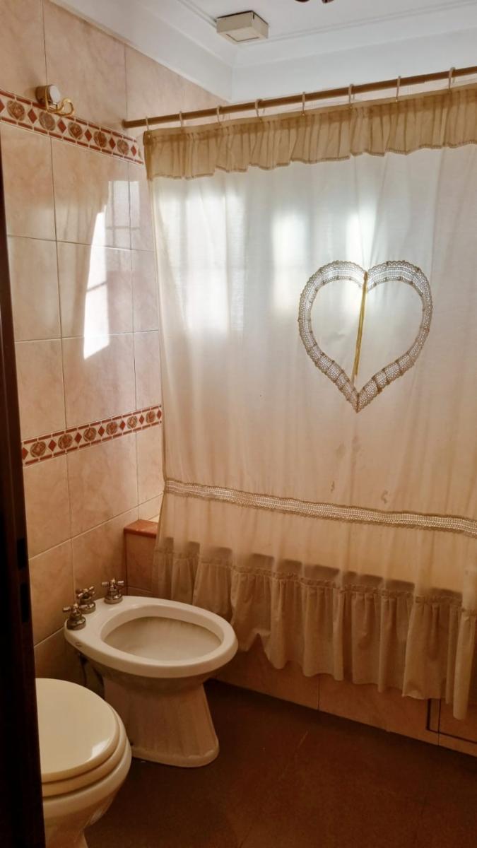 Tipo Chalet En Ph, Excelente Ubicación En Estado Impecable — foto 9