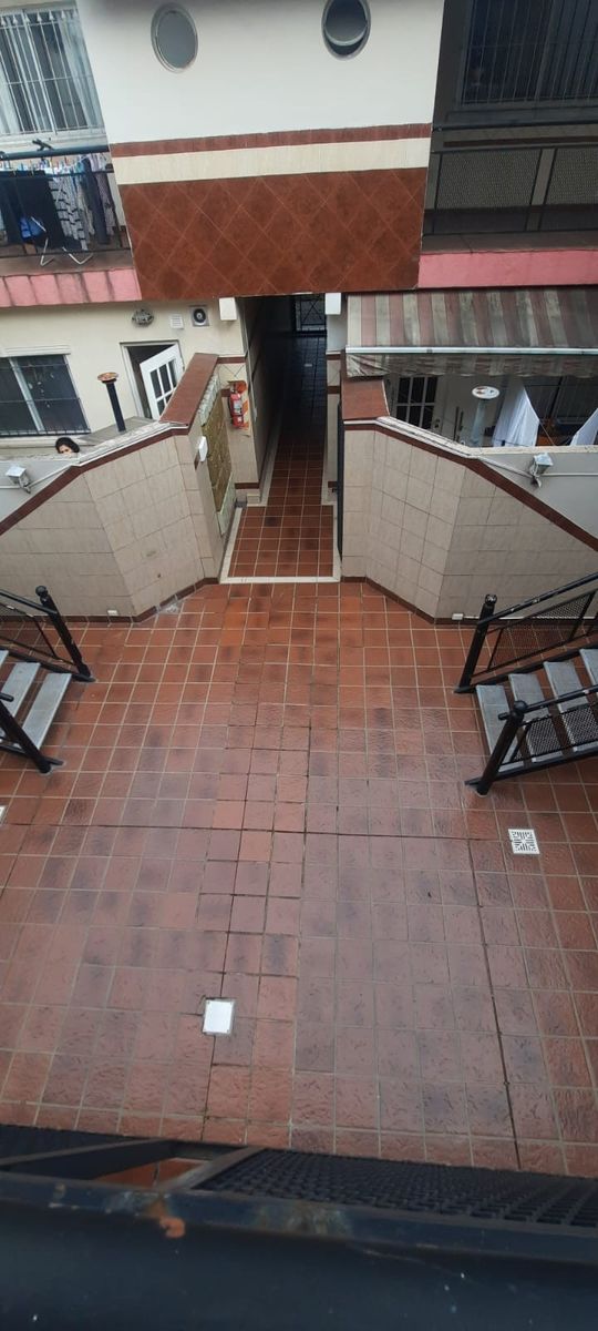 VENTA Departamento 2 Amb 1° Piso Por Escalera Luzuriaga posiblefinanciación . — foto 4