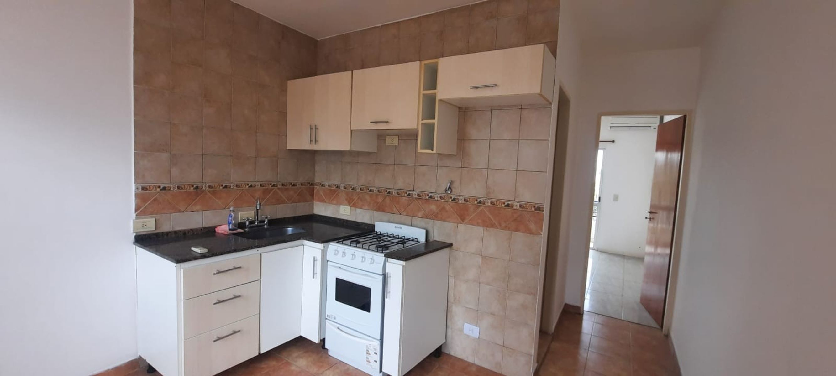 VENTA Departamento 2 Amb 1° Piso Por Escalera Luzuriaga posiblefinanciación . — foto 13