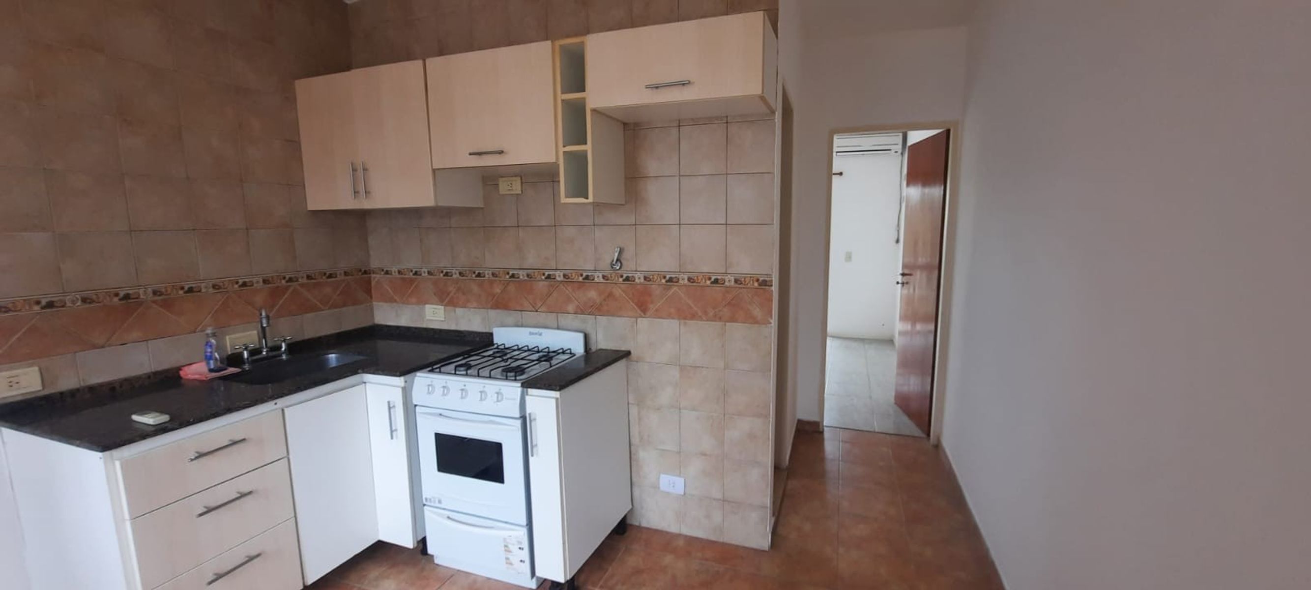 VENTA Departamento 2 Amb 1° Piso Por Escalera Luzuriaga posiblefinanciación . — foto 14