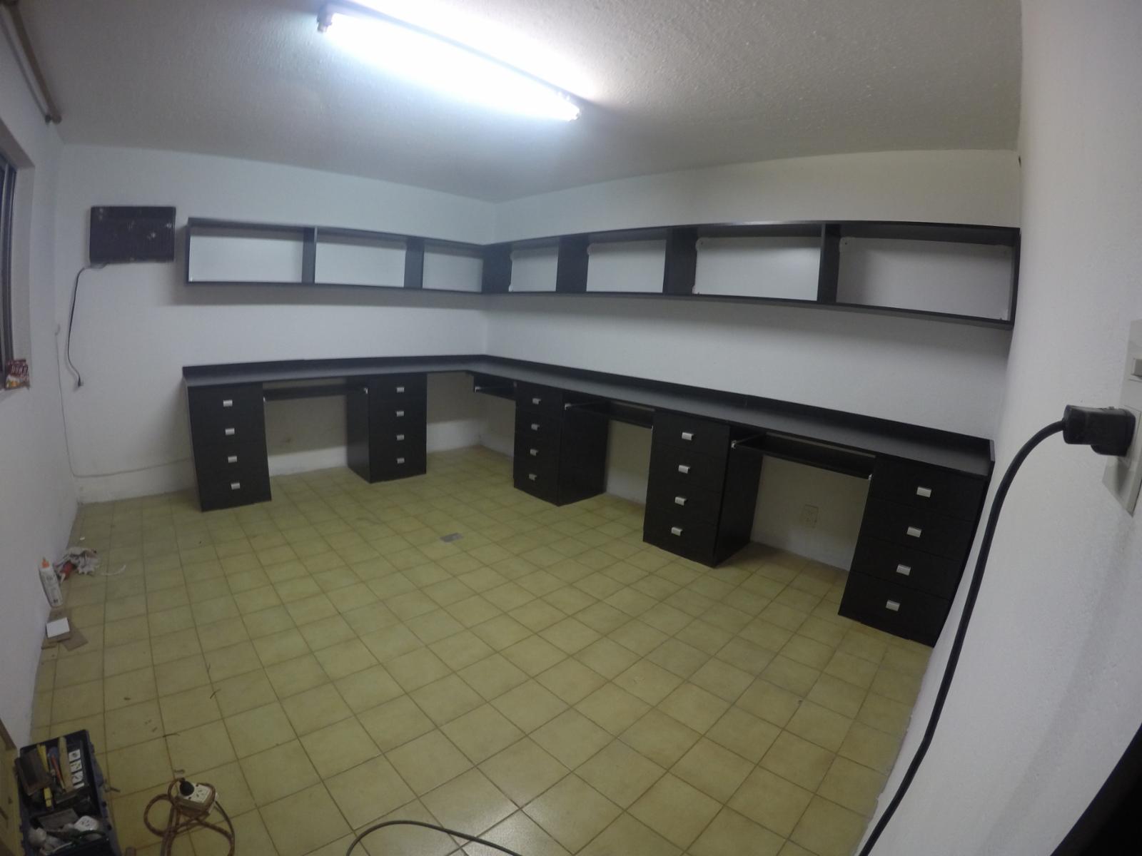 GALPON DE 350MTS EN VILLA MAIPU EN MITRE Y CONSCRIPTO BERNARDI — foto 3