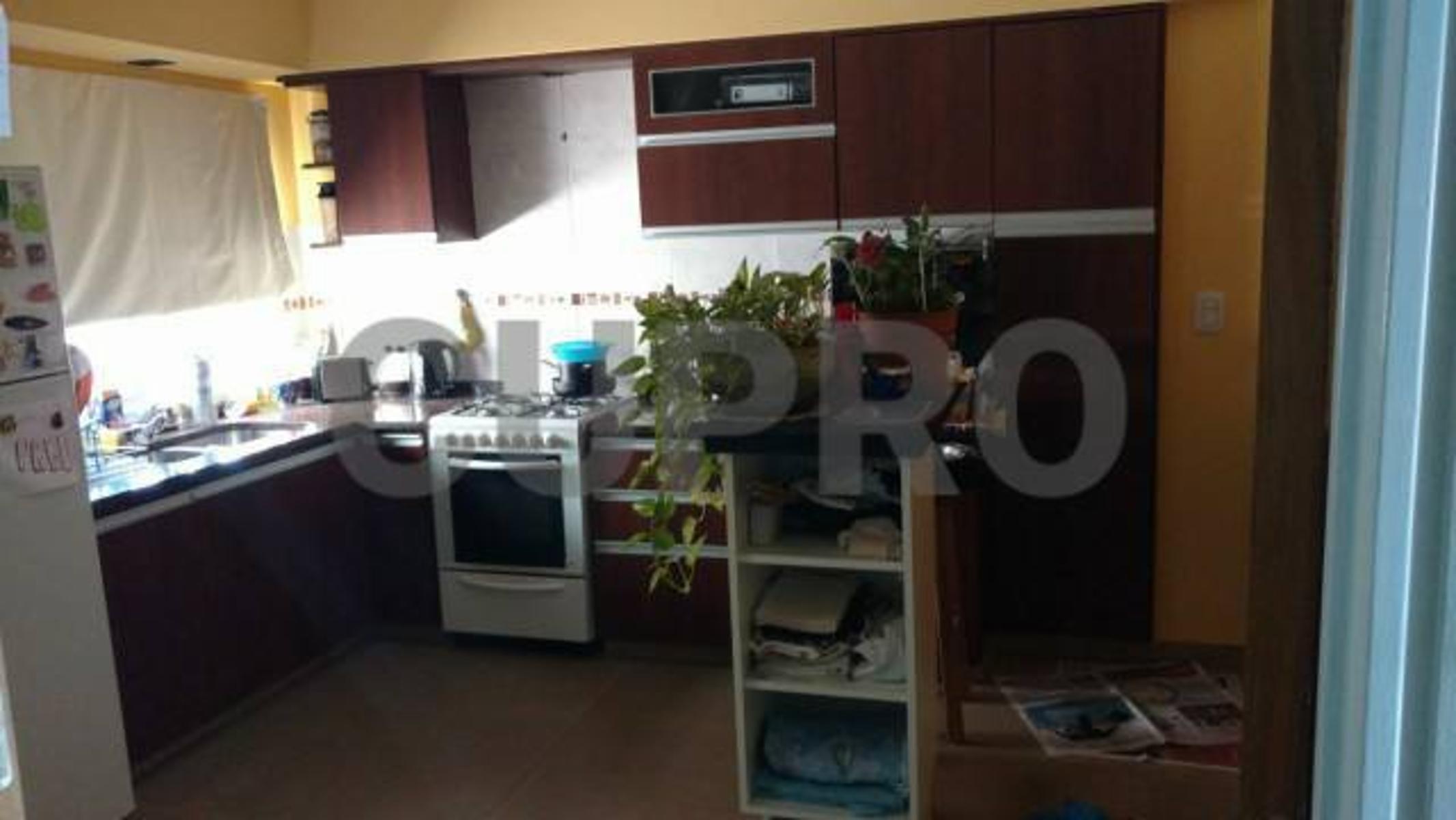 UNICO SEMIPISO 4 AMBIENTES CON 2 COCHERAS DETALLES DE CATEGORIA. — foto 6