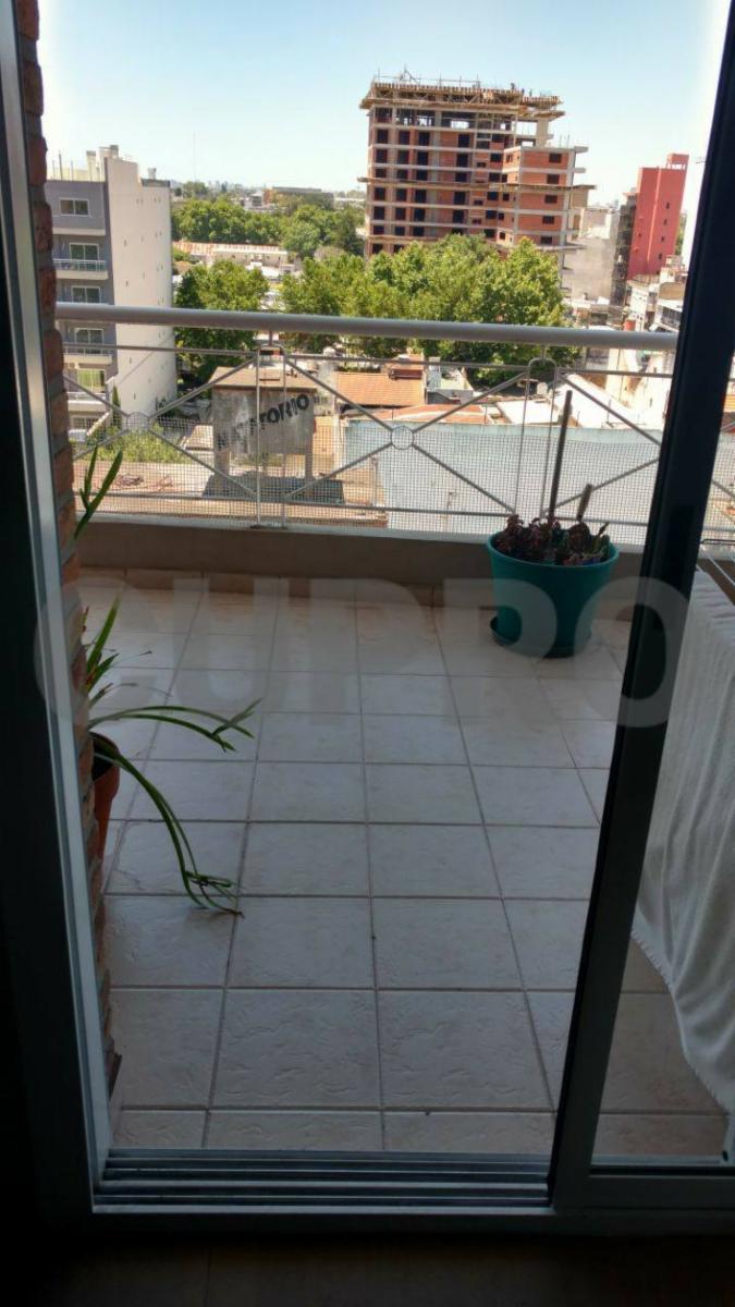 UNICO SEMIPISO 4 AMBIENTES CON 2 COCHERAS DETALLES DE CATEGORIA. — foto 15