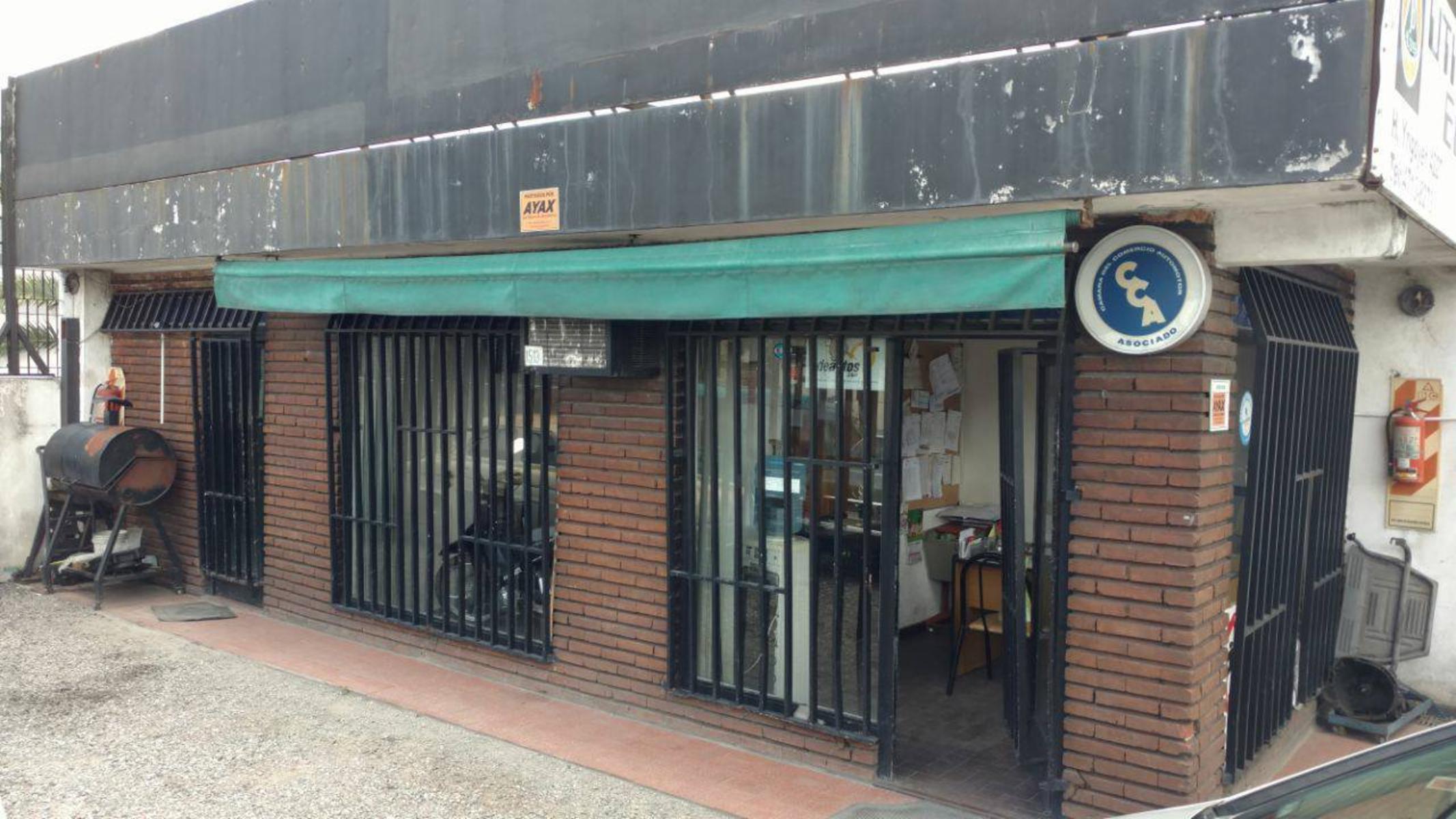 ESPECTACULAR ESQUINA EN SAN MARTIN — foto 3