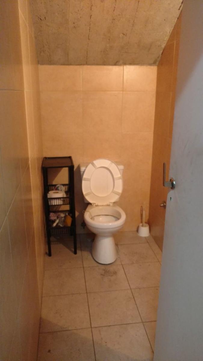HERMOSO LOCAL A 1/2 CDRA. PLAZA ALEM - 4