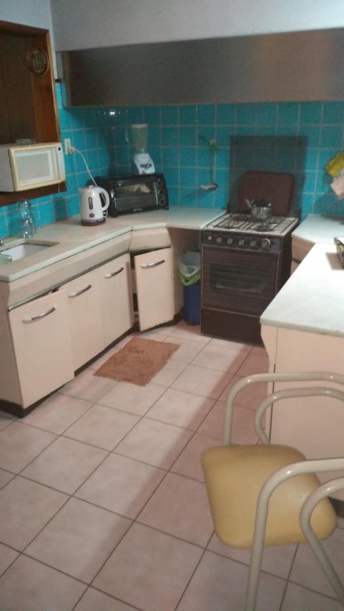 Excelente Chalet 4 Ambiente a metros Agustiniano — foto 2