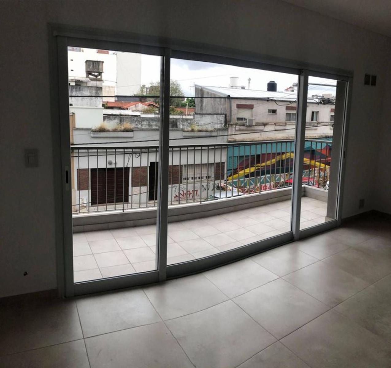 EXCELENTE DEPARTAMENTO 2 AMBIENTES AL FRENTE A ESTRENAR — foto 3