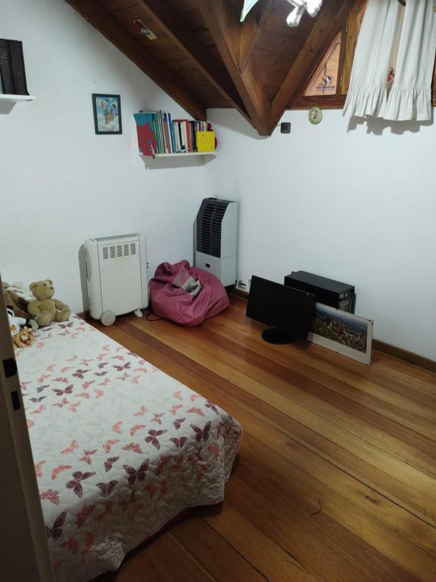 EXCELENTE CHALET 5 AMBIENTES — foto 3