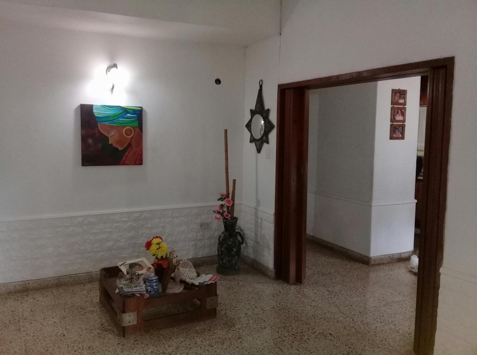Casa Lomas de Alberdi, Dos Dormitorios. — foto 5