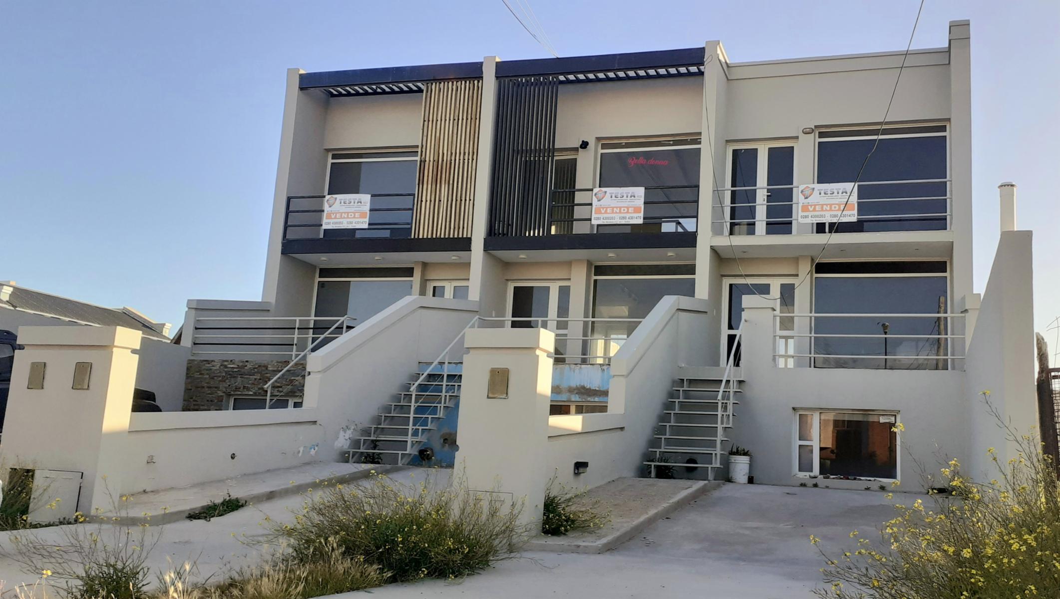 VIVIENDA TRIPLEX EN PLAYA UNIÓN