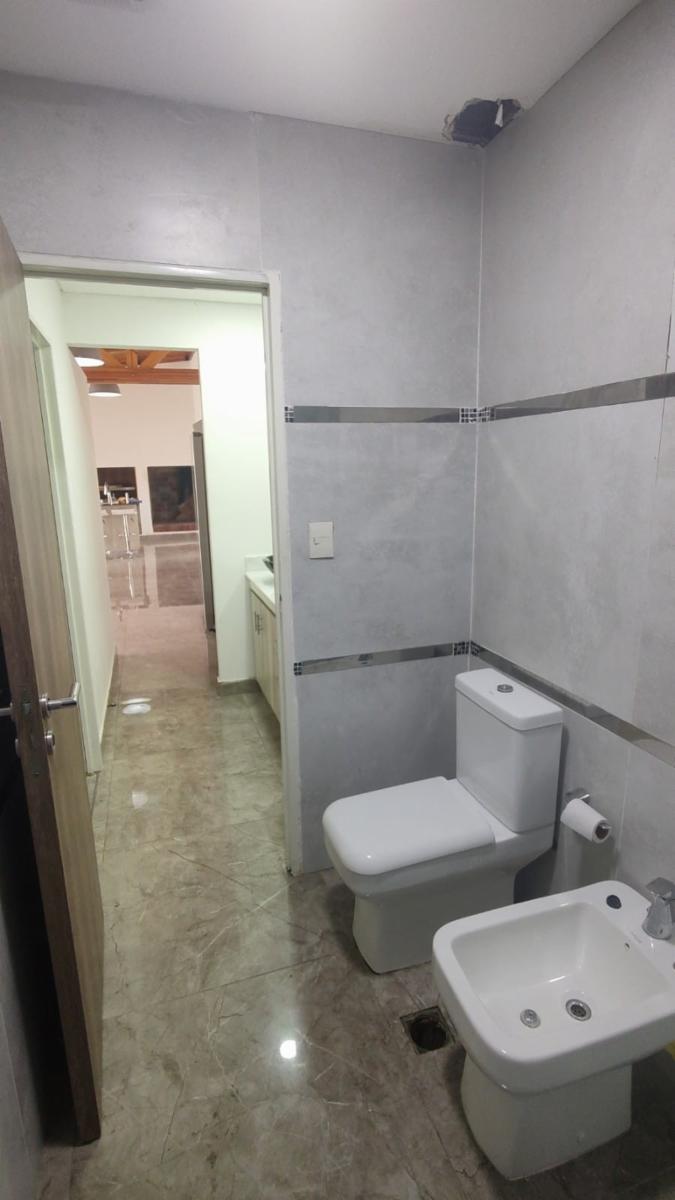 VIVIENDA MODERNA EN BARRIO SAN BENITO DE TRELEW — foto 11