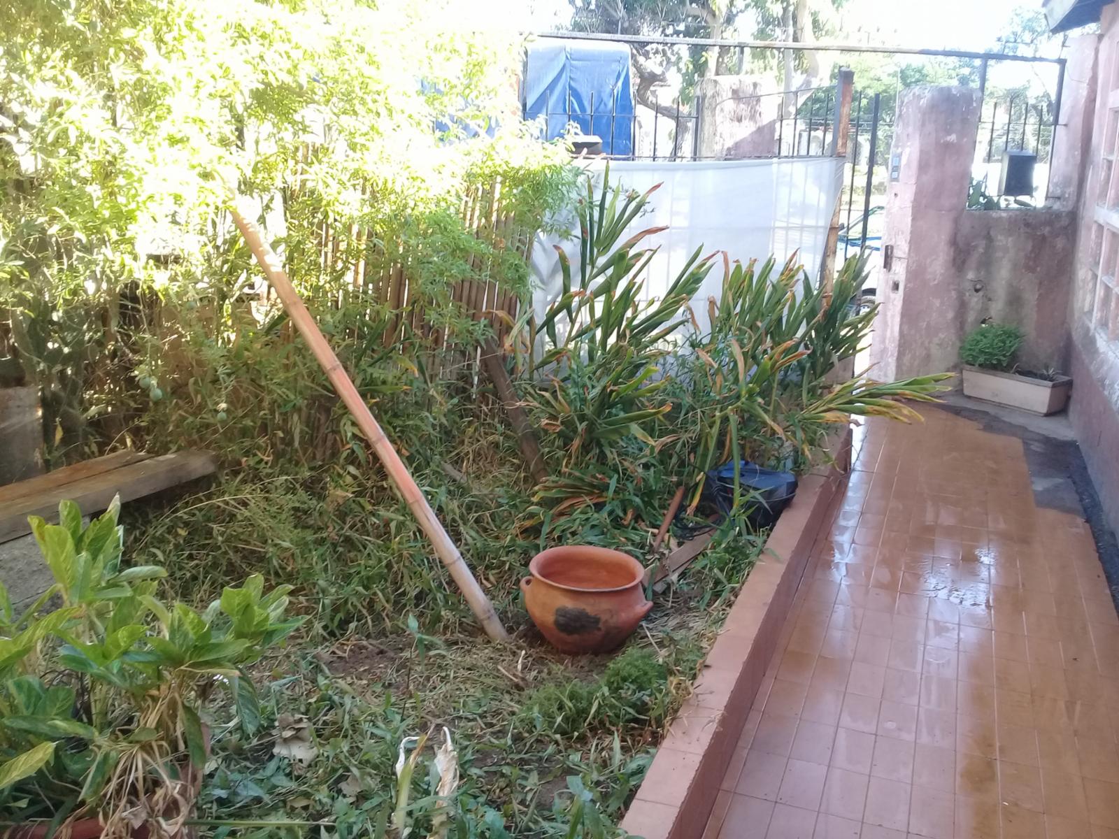 Se vende Ph en planta baja con local