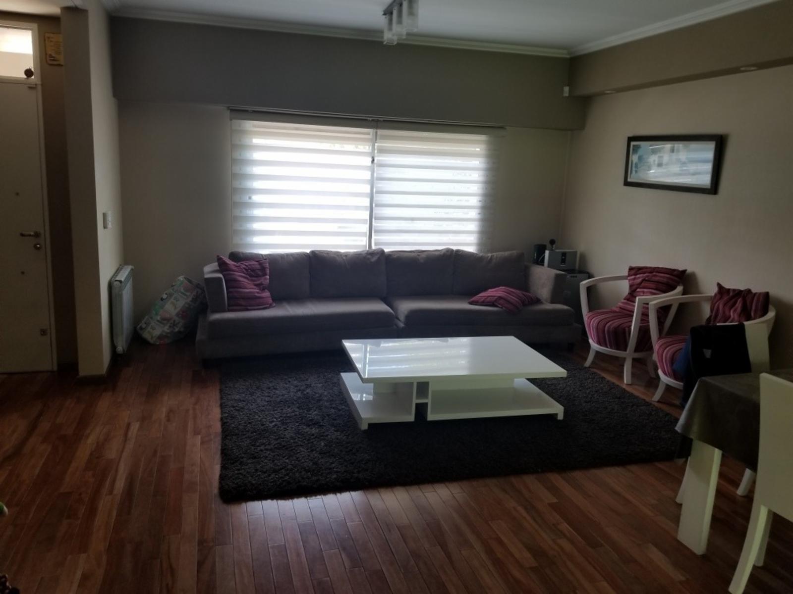 Moderna y amplísima casa en complejo de 5 casas en Martinez