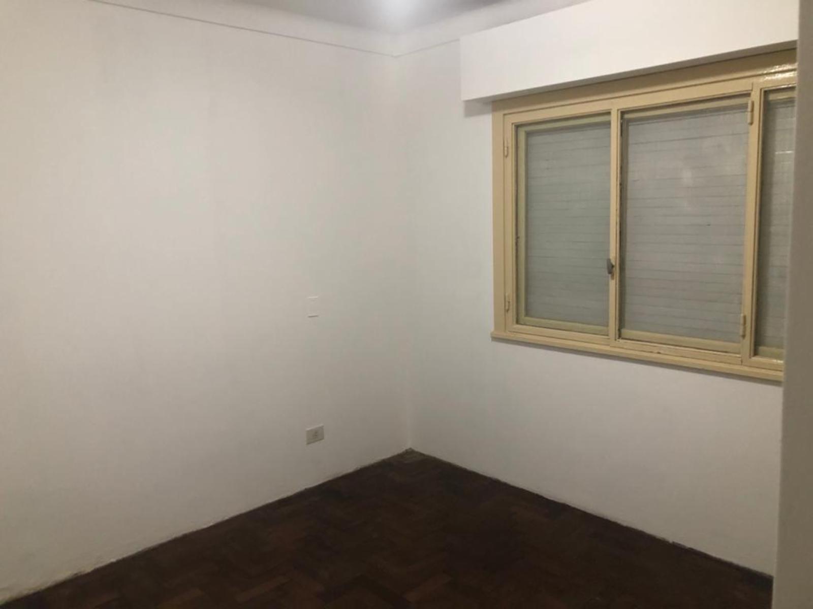 Se Vende departamento de 3 amb 2do piso por escalera en Villa Adelina, excelente ubicacion — foto 8